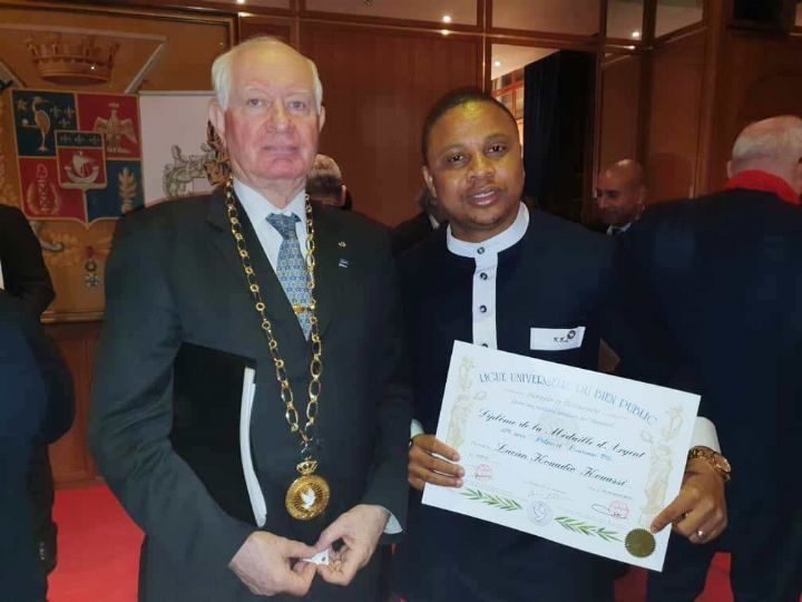 Un jeune ivoirien distingué à Paris pour ses actions humanitaires